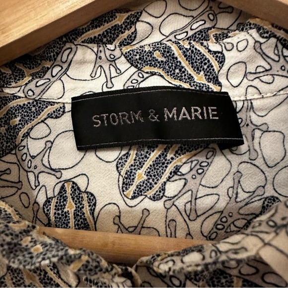 Storm & Marie Frog Print Button Front Shirt Blouse sz L - Picture 5 of 8